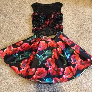 Floral Two Piece Dave & Johnny Homecoming Dress